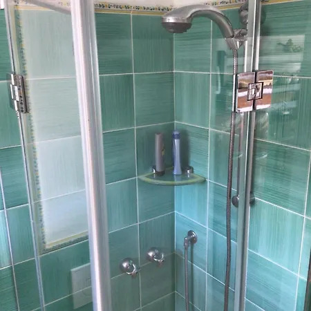 Apartment Mansarda Con Terrazza Davanti Castello Aragonese